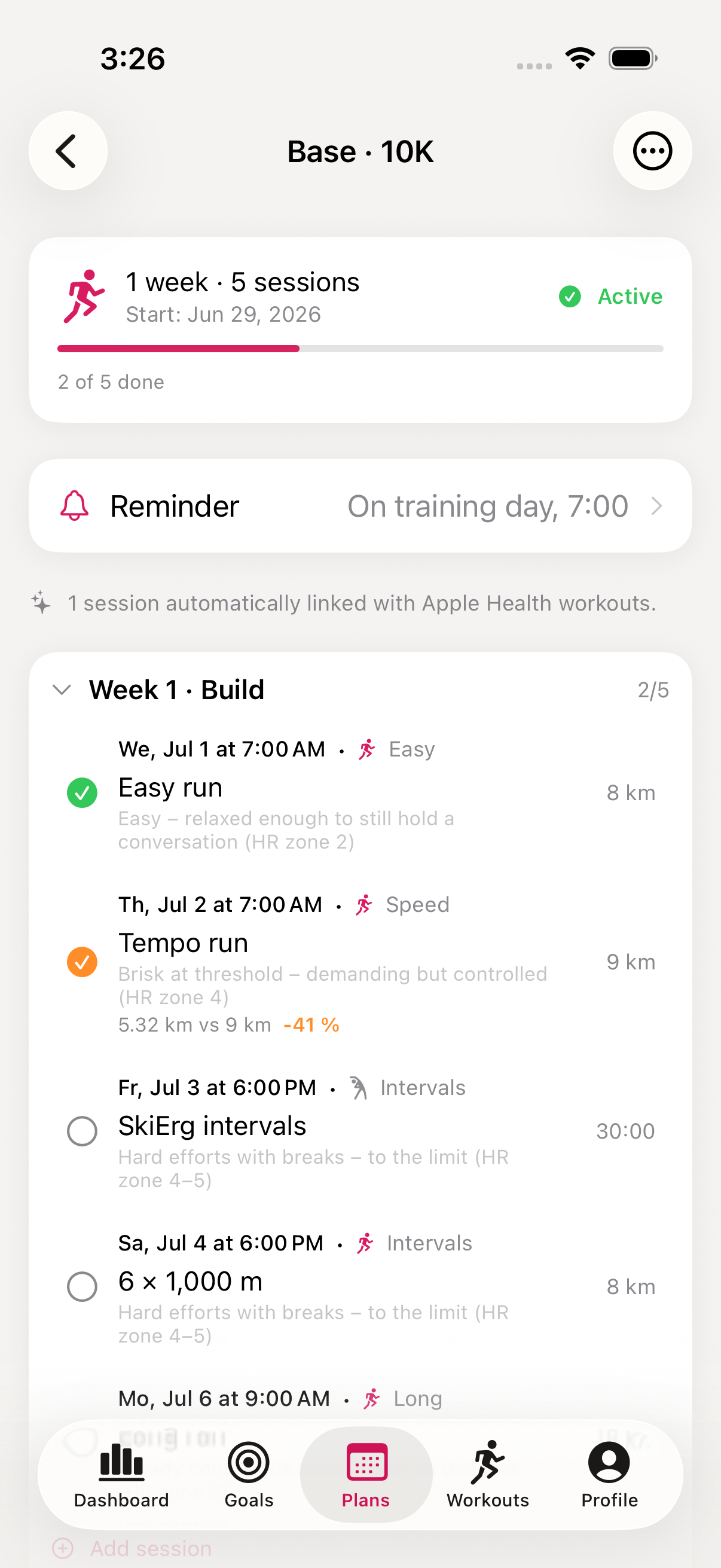 Training-plan view with weekly breakdown